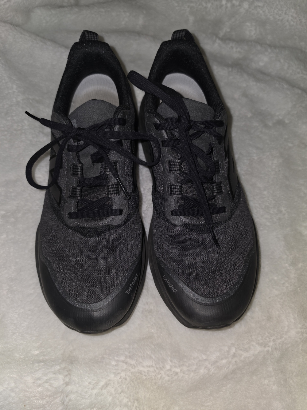New Balance Women's Black Athletic Trail Shoes - All-Black Fresh Foam - Picture 2 of 8